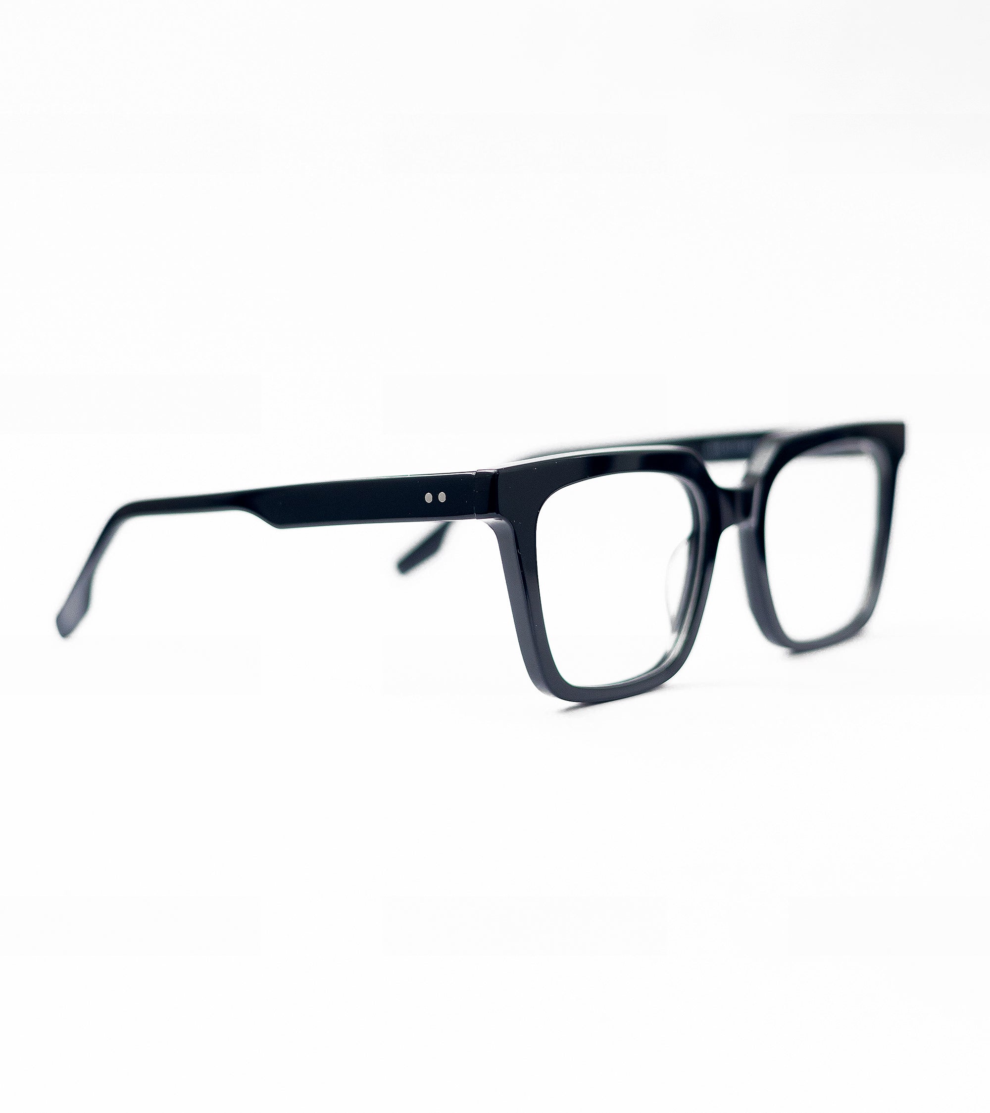 Reign - BLACK